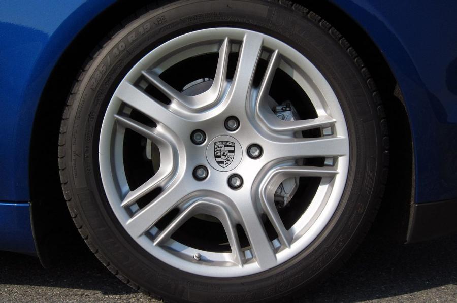  Porsche Panamera S Hybrid 2012 года  (фото 46 из 53)